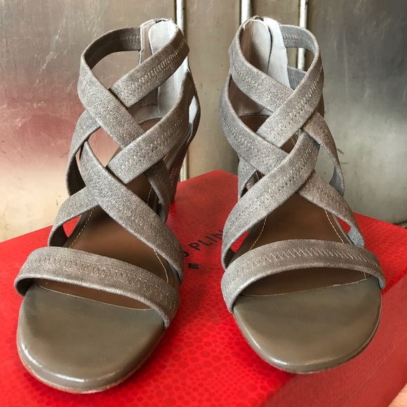 Donald J Pliner - Picture 2 of 3